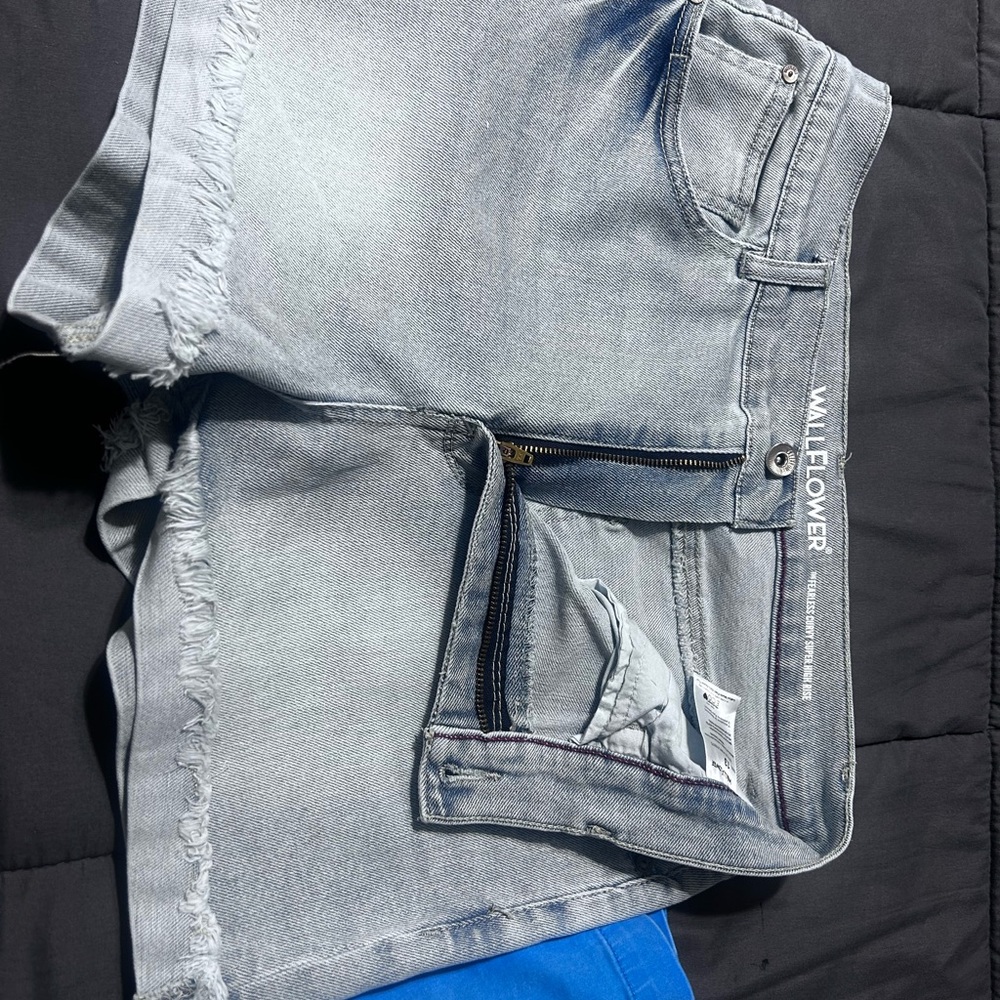 Wallflower Eco-Friendly Light Denim Shorts